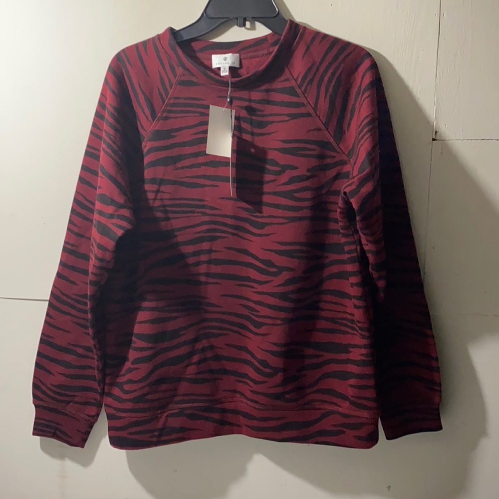 NWT Socialite sweat shirt